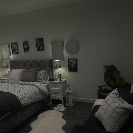 3G Homes Дагенъм Екстериор снимка